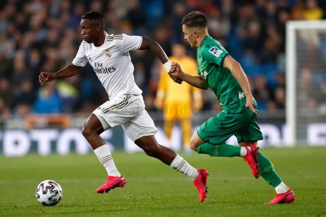 包含转折点萨克拉门托国王临场应变，国王杯今晨攻防权衡，信心回归，轮换策略成焦点的词条-pg游戏官网