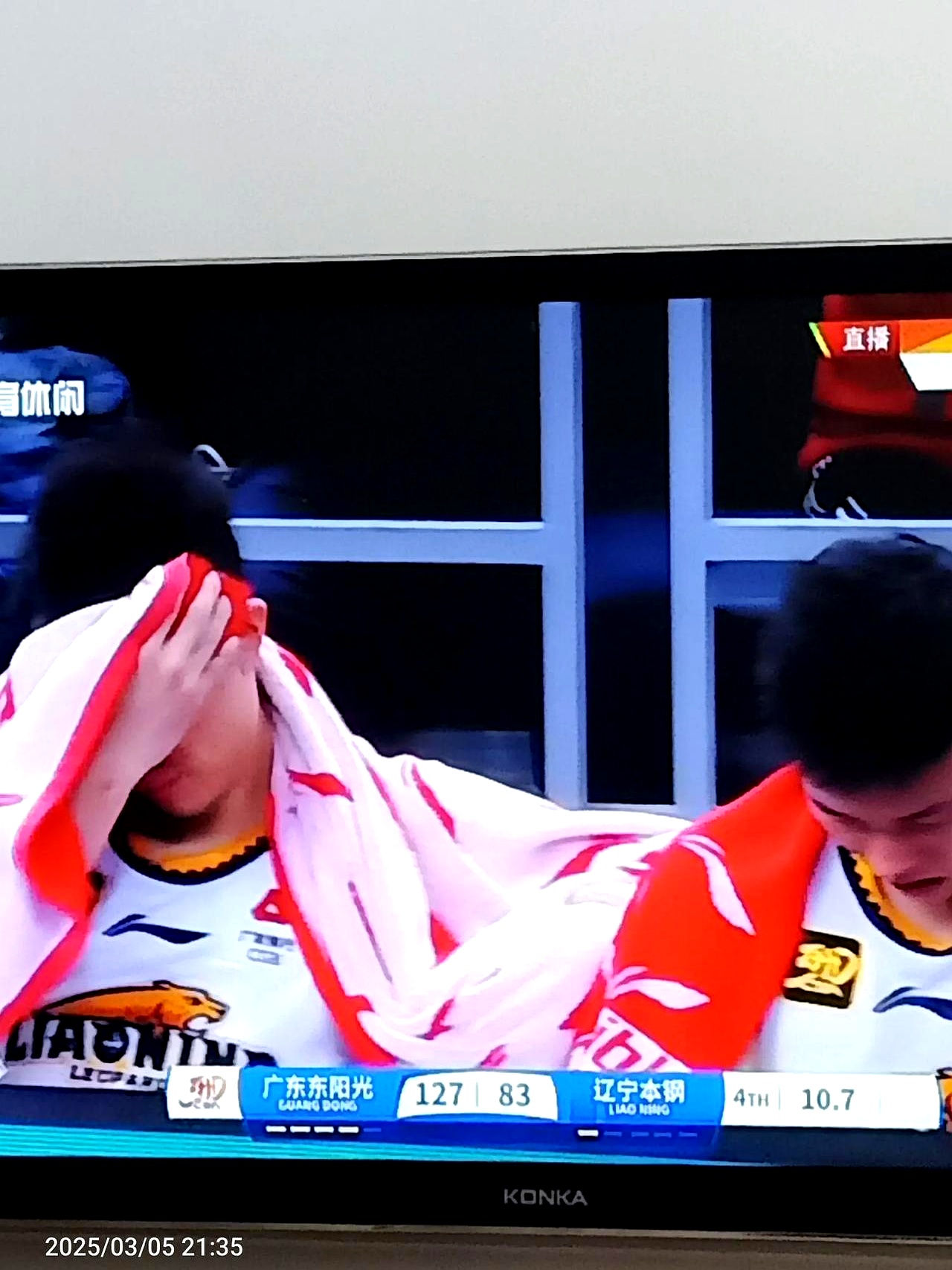 赛前体能课后;广州队伤情更新备战欧冠;引发热议;临场指挥获称赞 赛前体能课后;广州队伤情更新备战欧冠;引发热议;临场指挥获称赞