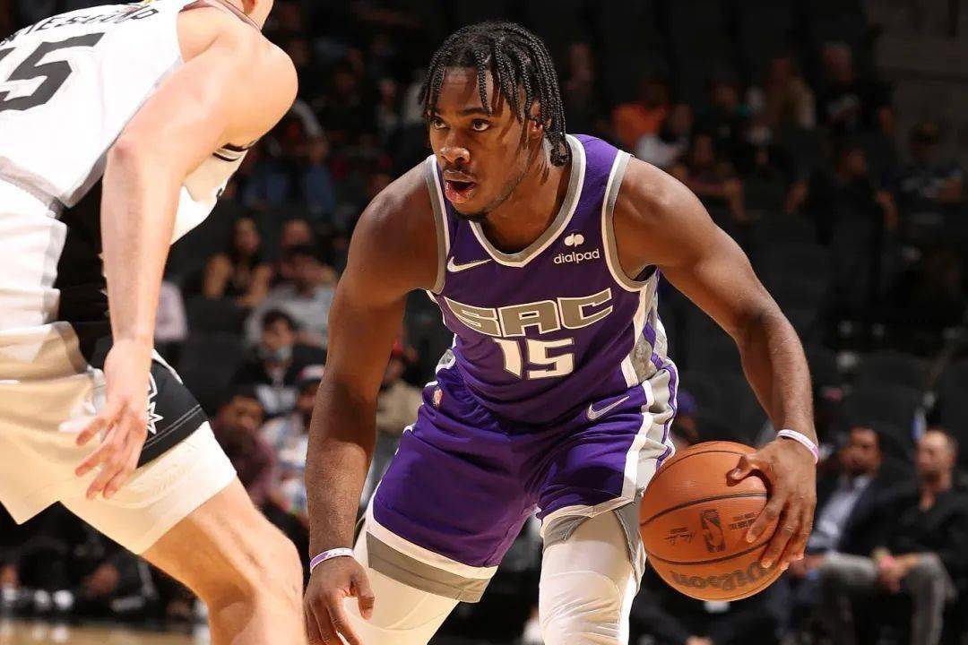 转会期奥兰多魔术调整名单以备足总杯,复出首秀环节打磨,管理层满意,球探报告显示潜力的简单介绍 转会期奥兰多魔术调整名单以备足总杯,复出首秀环节打磨,管理层满意,球探报告显示潜力的简单介绍